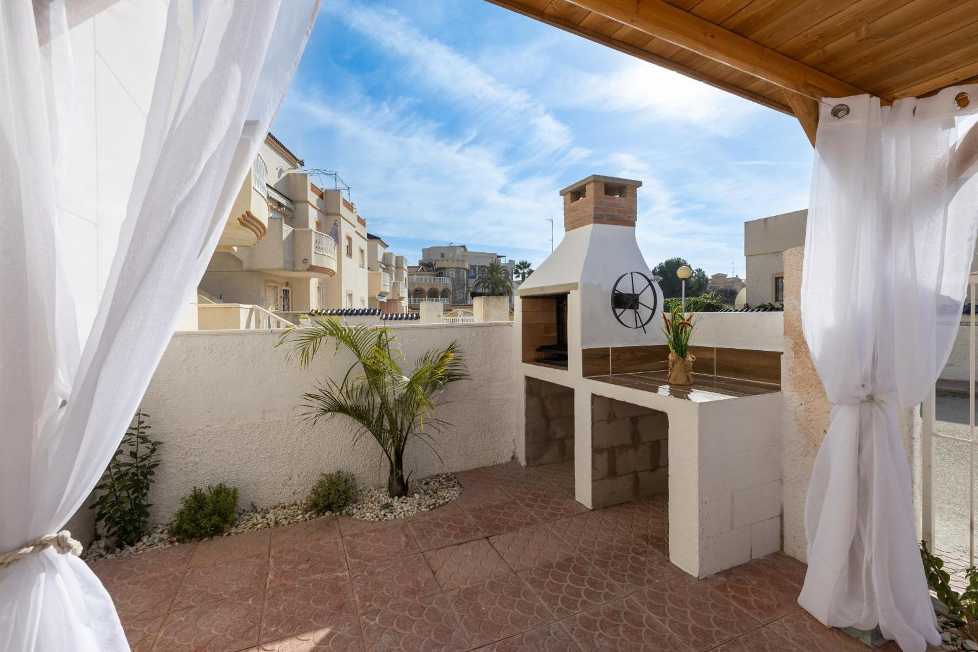 Casa Cristina By Fidalsa Villa โรฮาเลส ภายนอก รูปภาพ