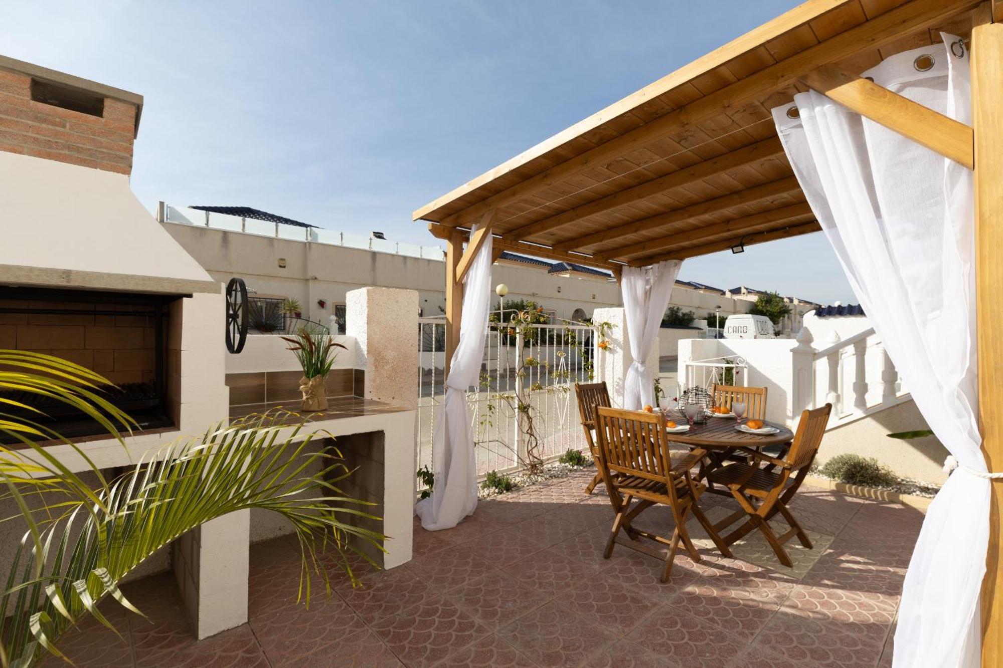 Casa Cristina By Fidalsa Villa โรฮาเลส ภายนอก รูปภาพ