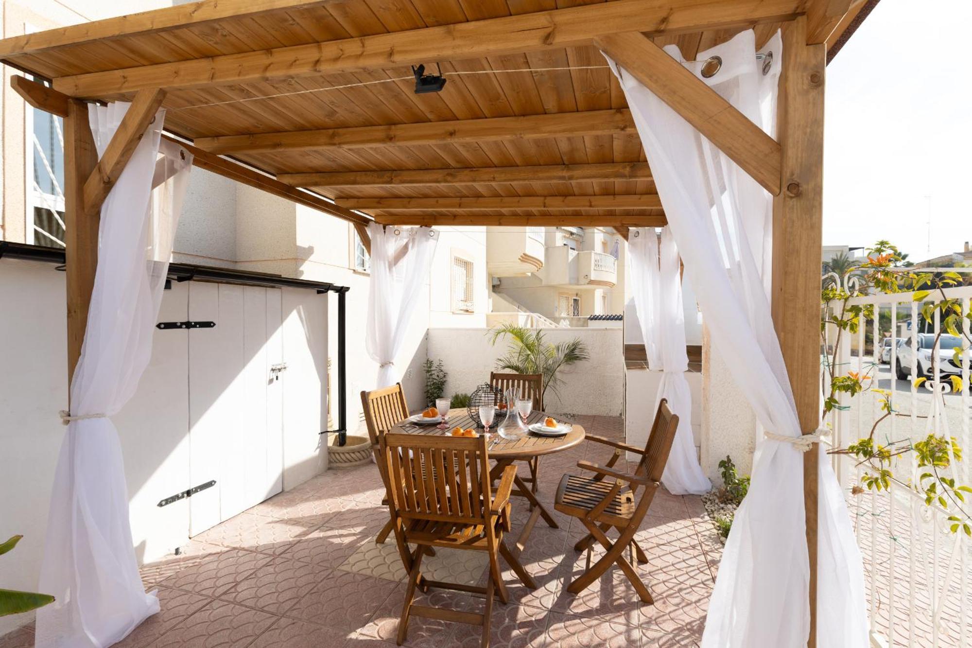 Casa Cristina By Fidalsa Villa โรฮาเลส ภายนอก รูปภาพ